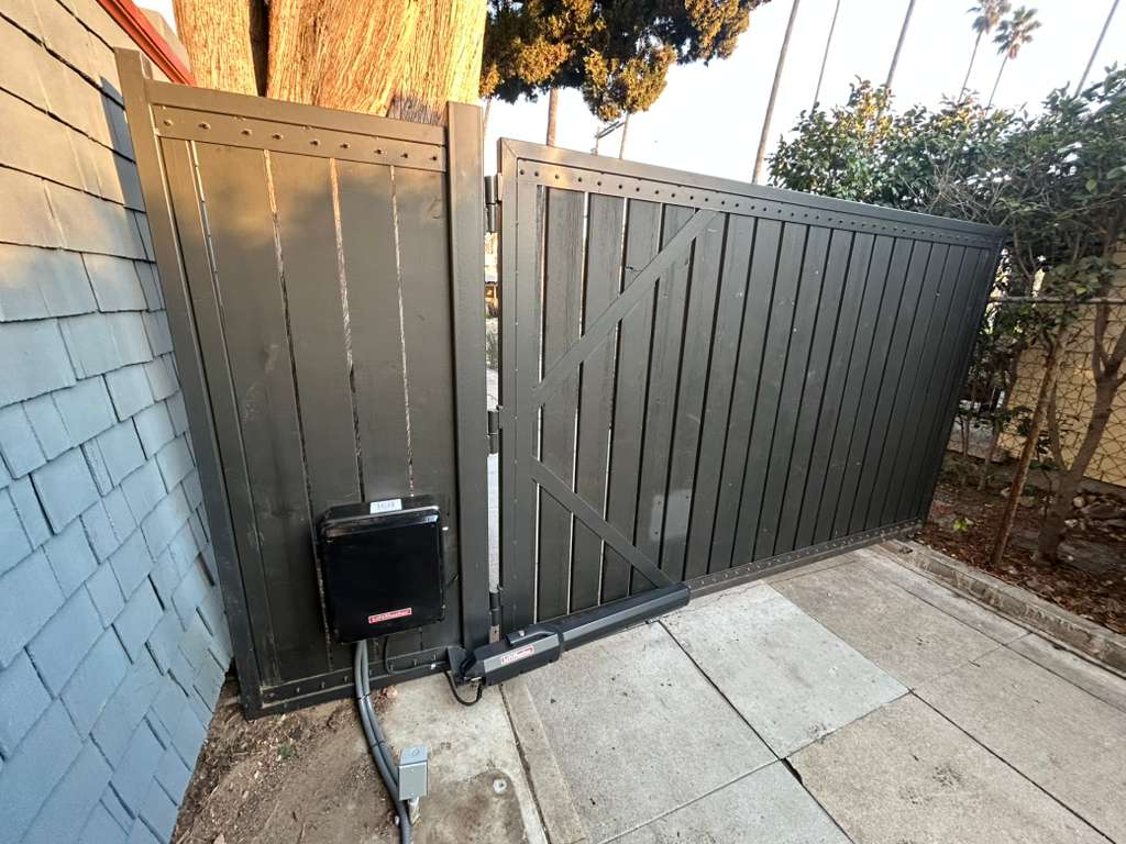 Gate operator