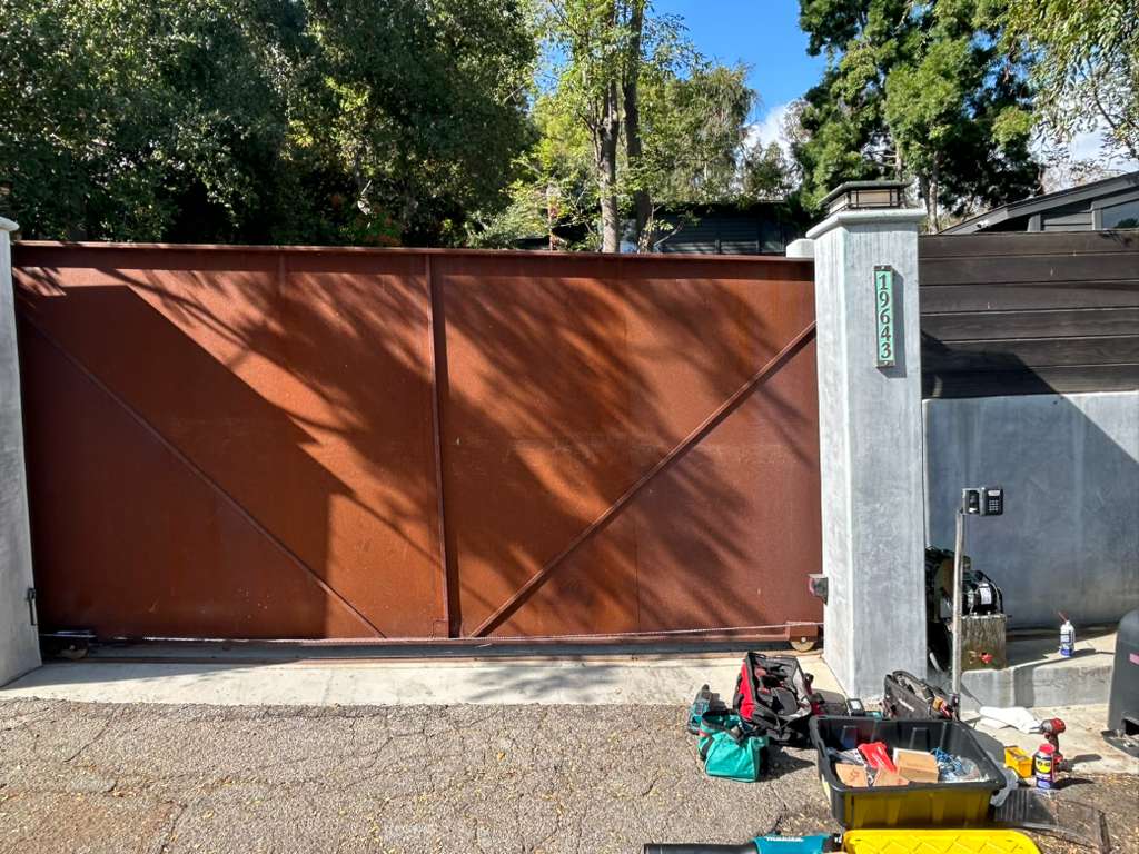 Gate work