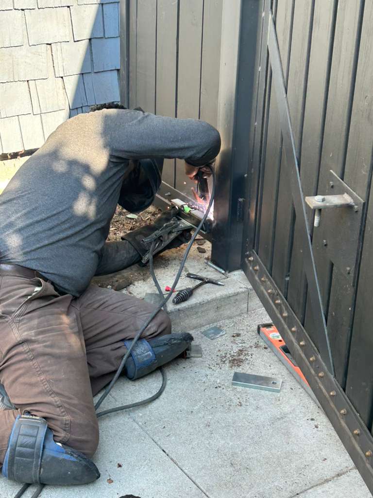 Driveway gate repair